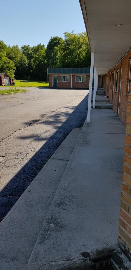Greenway Motel Mount Morris エクステリア 写真
